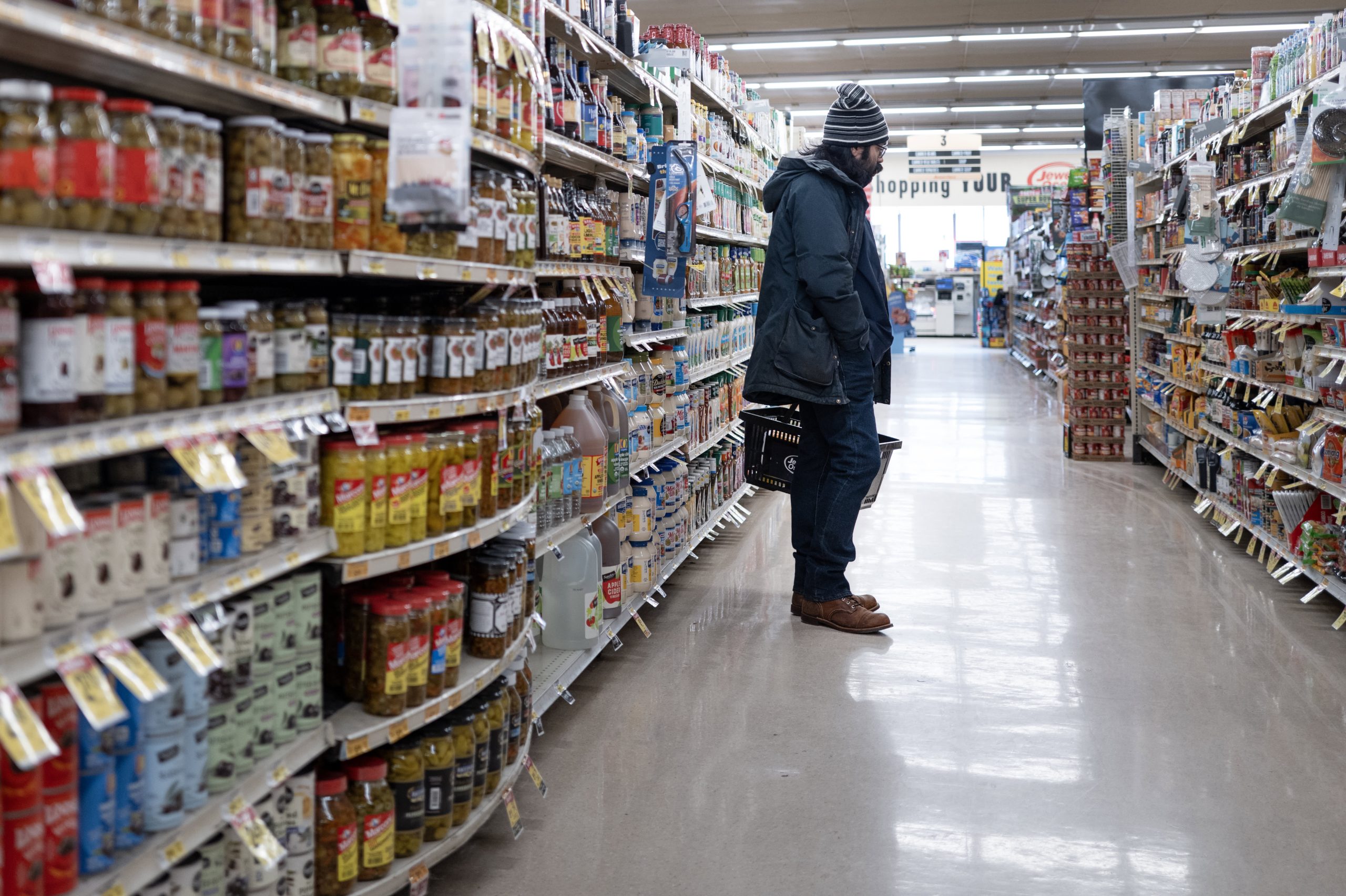 Key Fed measure shows core inflation at 2.8%, in line with expectations