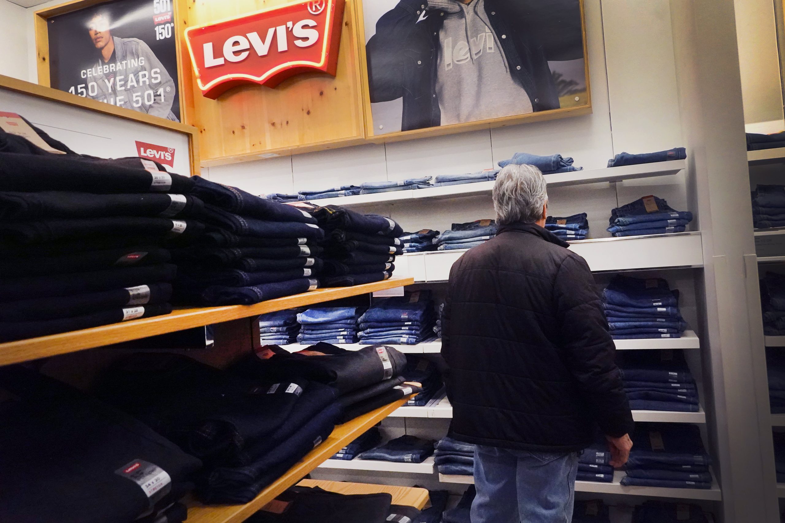 Levi beats earnings estimates but expects pressure this year from strong U.S. dollar