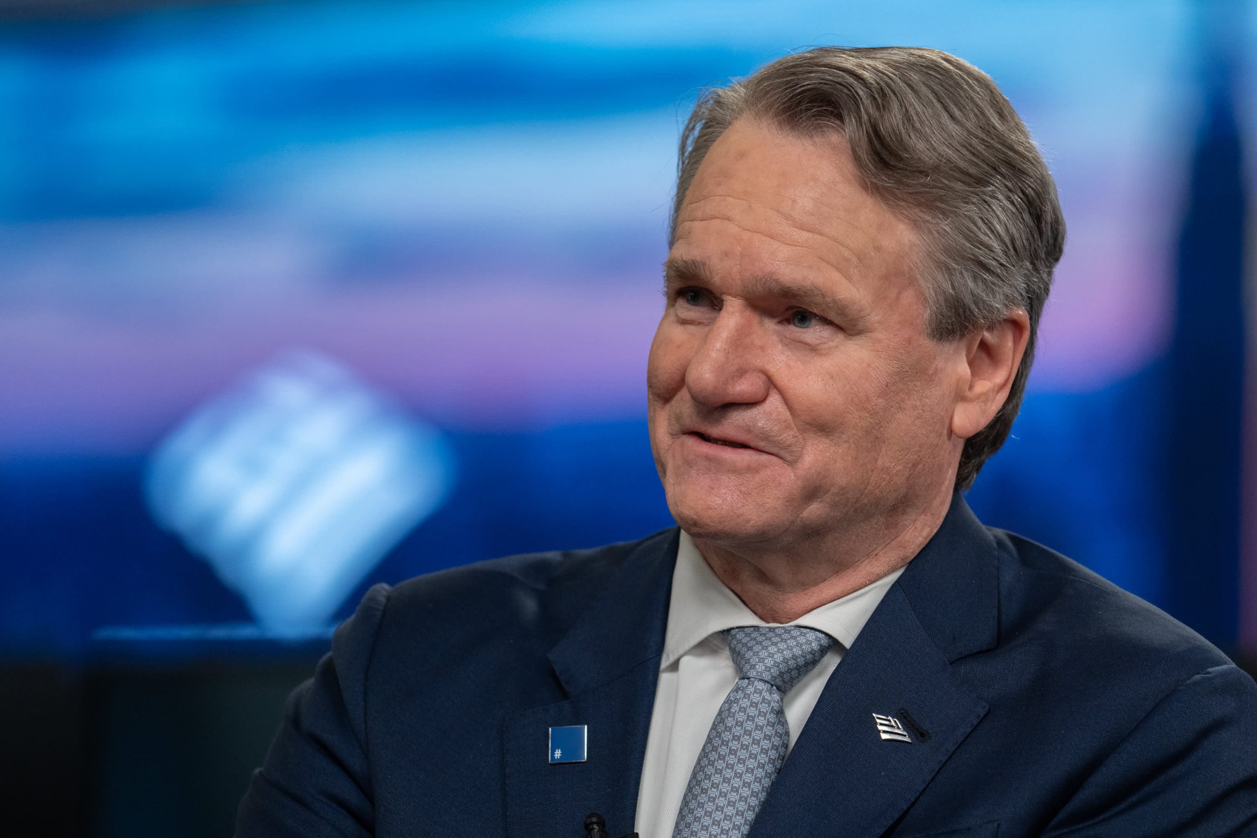 Bank of America tops analysts’ estimates on better-than-expected interest income, trading