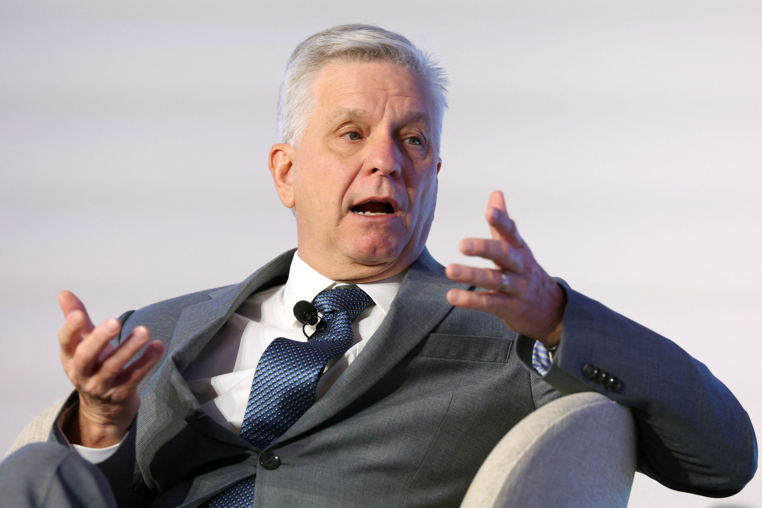 Fed Governor Waller sees tariff inflation as ‘transitory’ in ‘tush push’ comparison